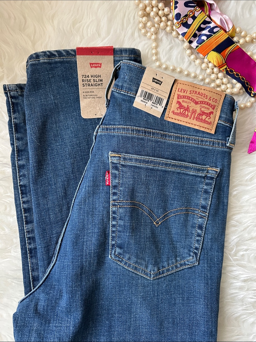 NET • Levi's 724 High Rise Slim Straight Jeans - Medium Blue - Picture 12 of 13